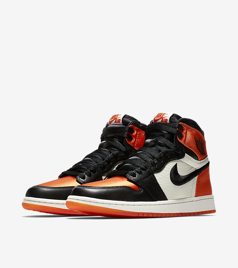 AJ1,Air Jordan 1,AV3725-010  所有人都无法抗拒！丝绸扣碎 AJ1 明日官网上架