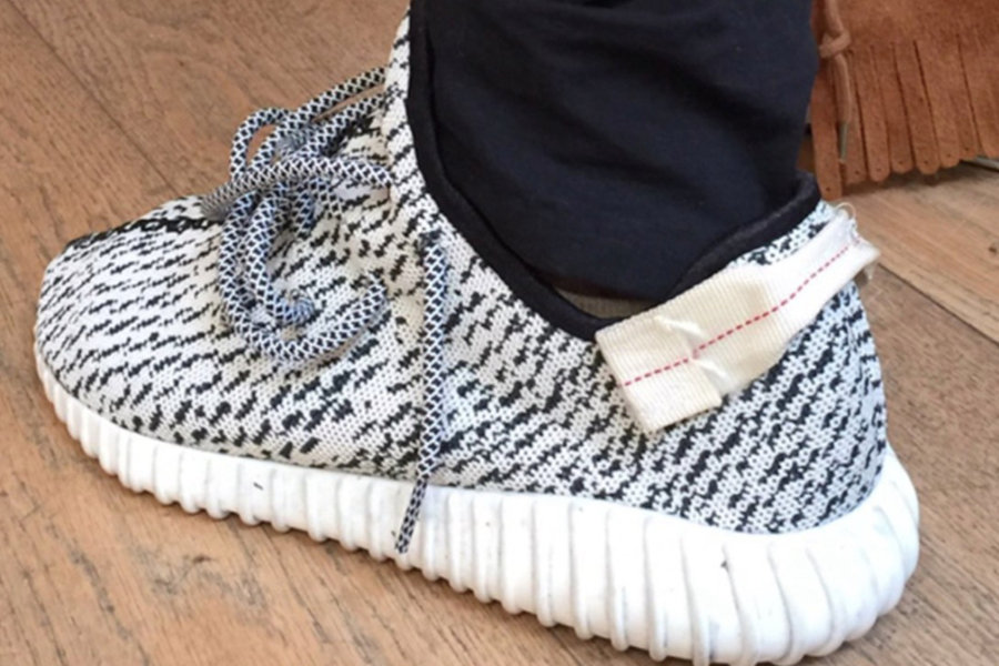 adidas,Yeezy 350  侃爷亲晒！Yeezy 350 Boost Sample 版本曝光