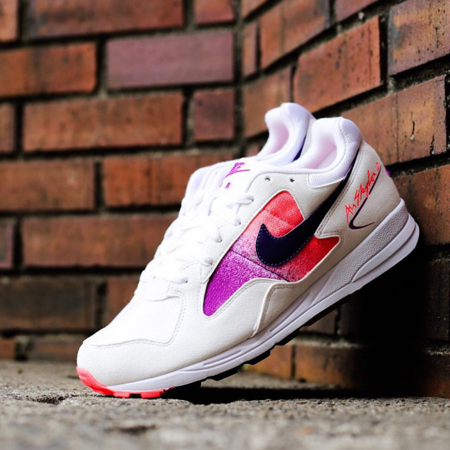 发售,AO1551-100,AO1551-103,Air S  炫彩复古跑鞋！Nike Air Skylon 2 两款配色明天登场