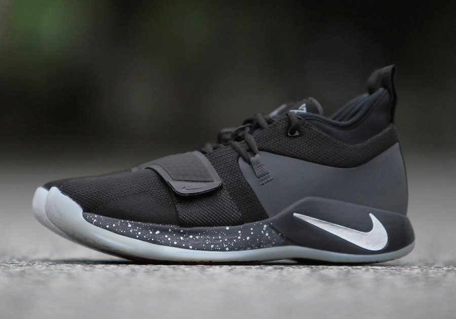 Nike,PG 2.5,BQ8453-004,发售  低调黑银主题！全新配色 PG 2.5 下月正式发售