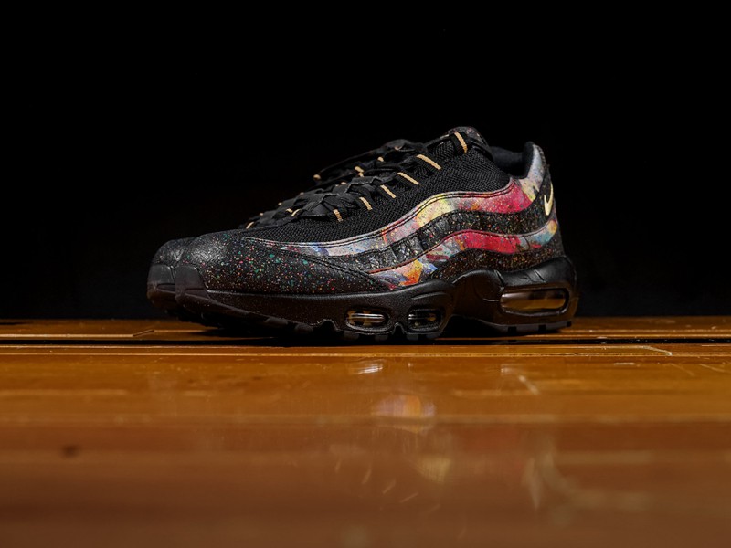 Nike,Air Max 95,Caribana,AT614  狂欢气息扑面而来！Nike Air Max 95 “Caribana”现已发售