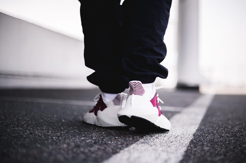 adidas,Prophere,Noble Maroon,发  上脚清爽又醒目！adidas Prophere “Maroon” 现已发售