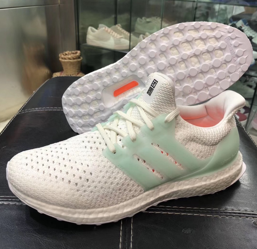 adidas,Ultra Boost  中秋佳节还有隐藏配色！夜光 Ultra Boost 实物首次曝光