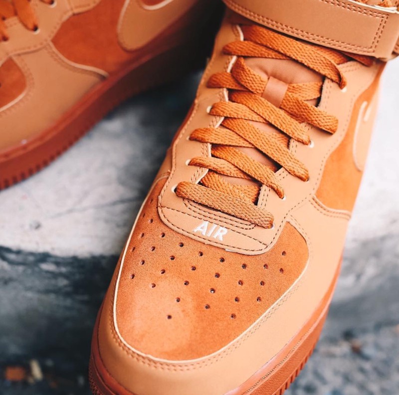 Nike,Air Force 1 Mid,Orange,31  这双 “小麦” 有点特别！Air Force 1 Mid 全新设计配色释出