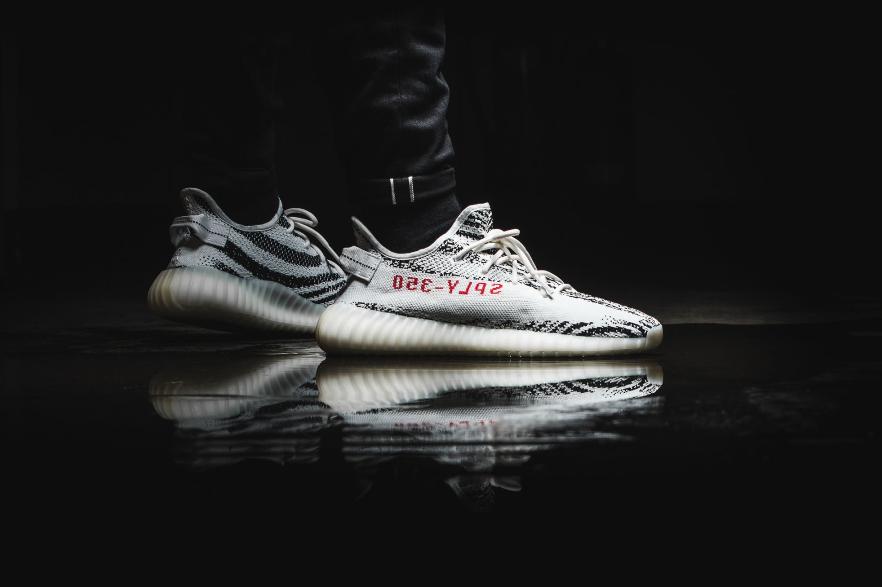 CP9654,Yeezy 350,Yeezy CP9654 白斑马 Yeezy 350 V2 又双叒叕要来了！这次会是人人都有吗？