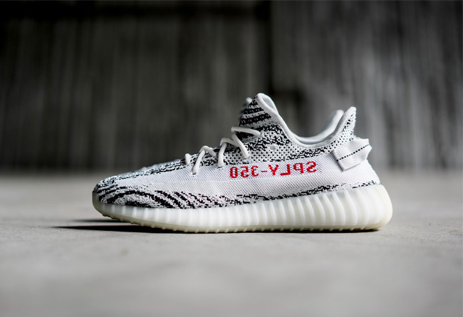 Yeezy,Yeezy Boost 350 V3  Yeezy Boost 350 V3 明年年初登场！但你得先熬过年底的 7 双新品！