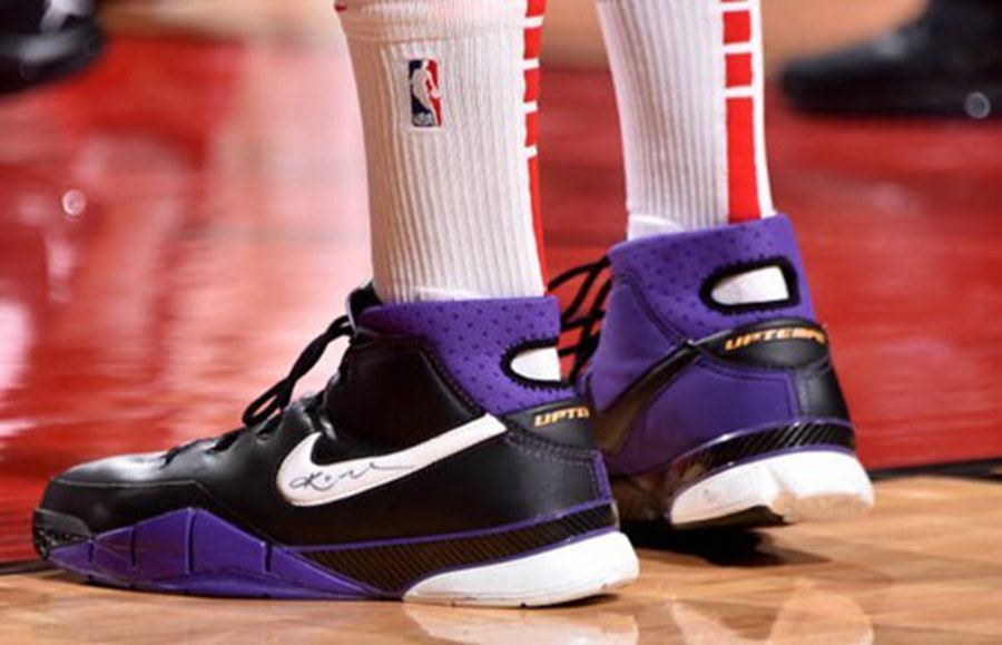 Zoom Kobe 1,ZK1,Air Jordan 5,A  鞋王塔克上脚即将复刻的黑紫 ZK1，但他这双才是真正的狠货！