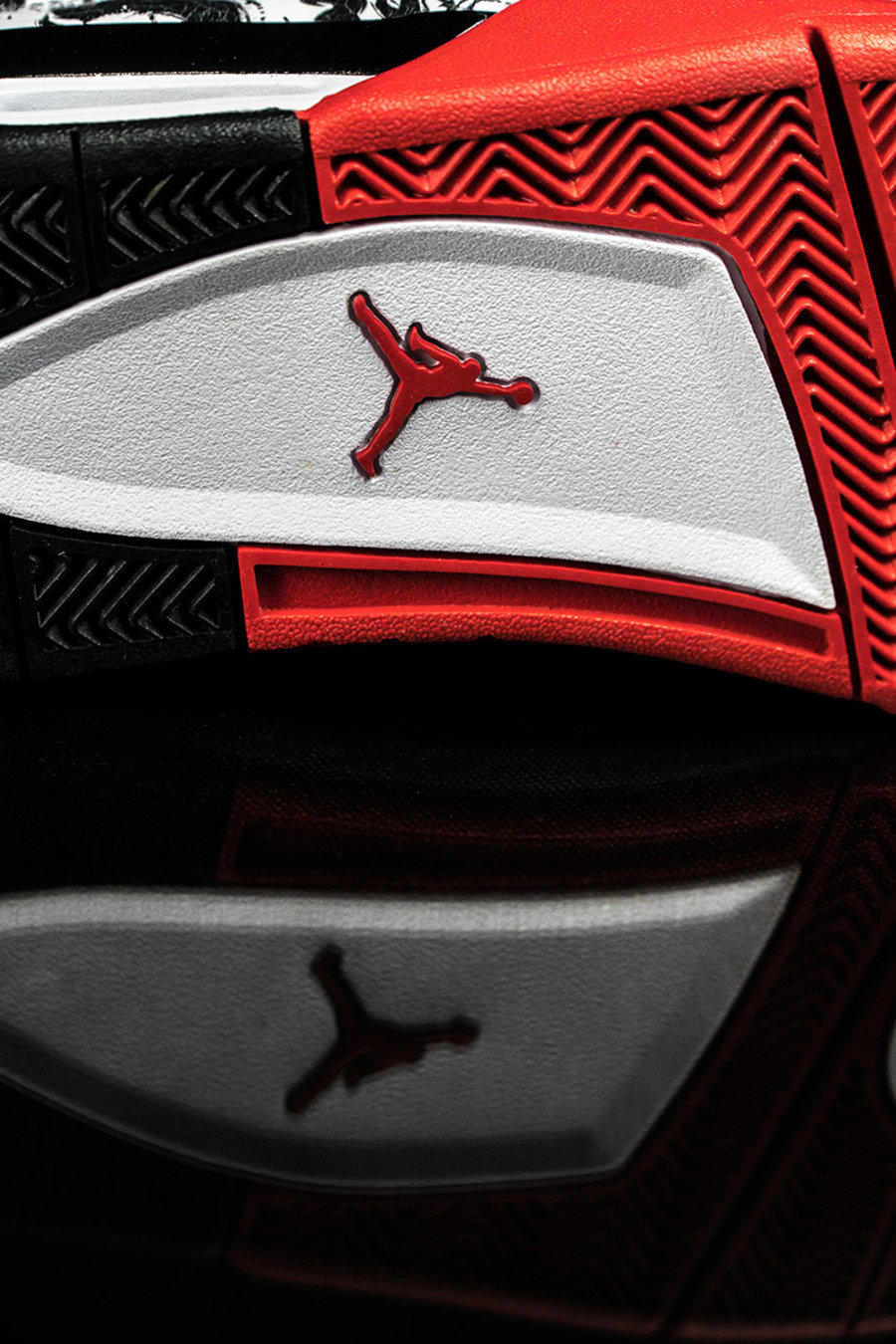 BQ0897-006,AJ4,Air Jordan 4 BQ0897-006 福利！没抢到人气超高的 AJ4 “Tattoo”？没关系，我们免费送你！