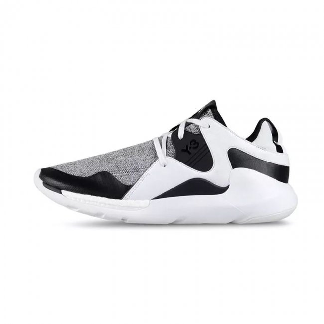 Yeezy  双 11 推荐第一弹！Yeezy700、AJ3黑水泥！还有长裤、卫衣、羽绒服！