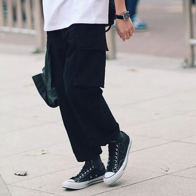 Yeezy  双 11 推荐第一弹！Yeezy700、AJ3黑水泥！还有长裤、卫衣、羽绒服！