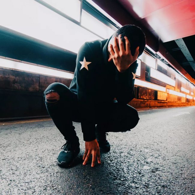 Yeezy  双 11 推荐第一弹！Yeezy700、AJ3黑水泥！还有长裤、卫衣、羽绒服！