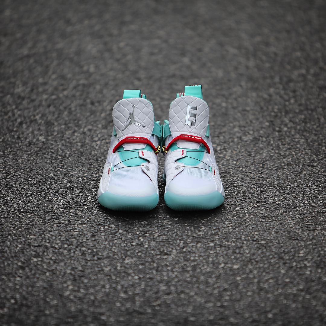 AJ33,Air Jordan 33  仅在国内发售！Air Jordan 33 郭艾伦 PE 即将发售！