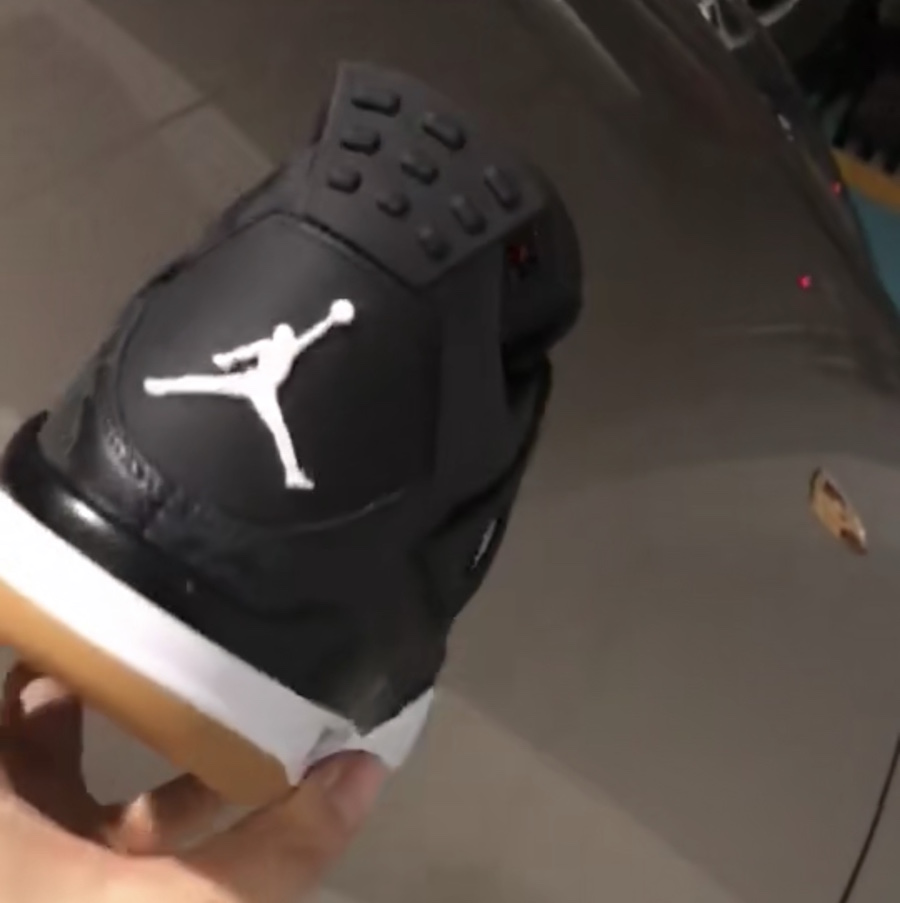 Air Jordan 4,AJ4,发售  实物首度曝光！全新黑镭射 Air Jordan 4 下月发售