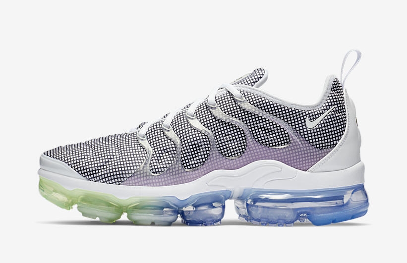 Nike,Air VaporMax Plus,924453-  科幻格纹鞋面 + 渐变外底！全新 Air VaporMax Plus 下月发售