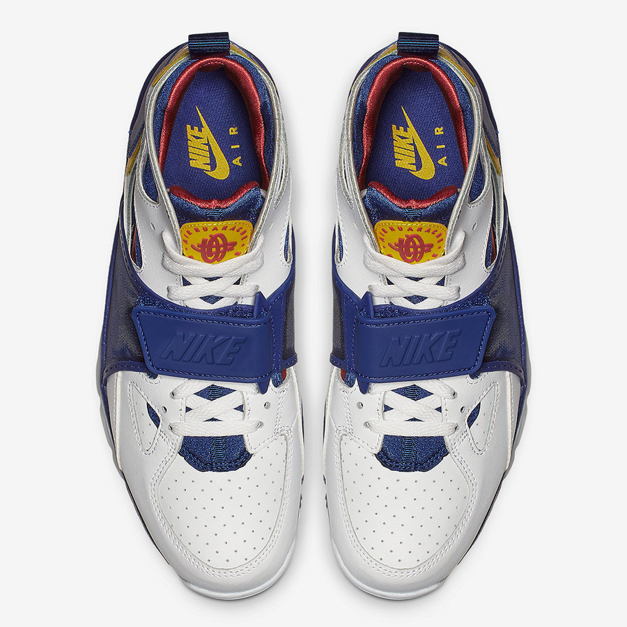 Air Trainer Huarache,679083-10  复古潮流整装待发！Air Trainer Huarache 官图欣赏