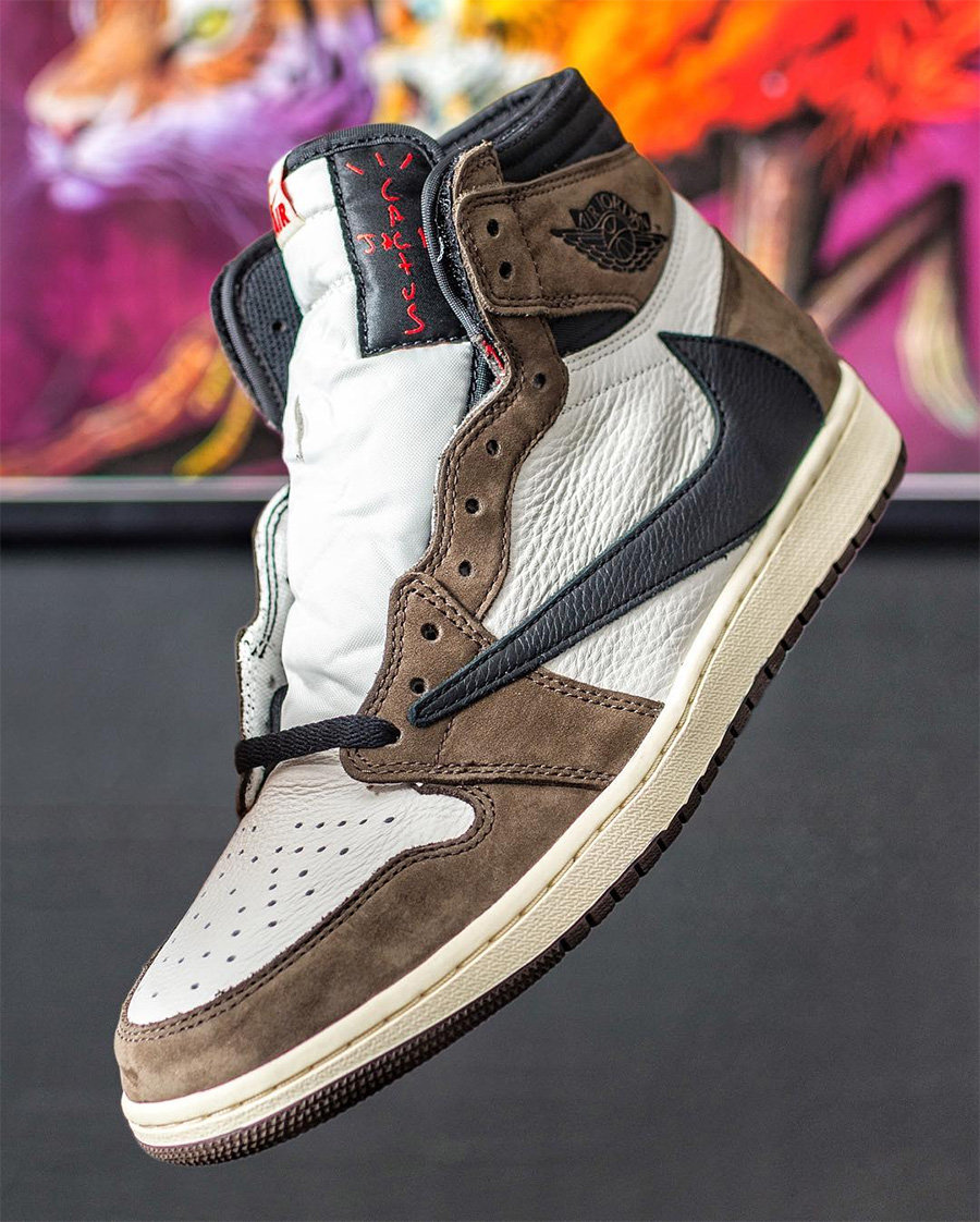 Travis Scott,AJ1,Air Jordan 1  反钩 Air Jordan 1 到底有多帅？结合「芝加哥」配色更是不得了！