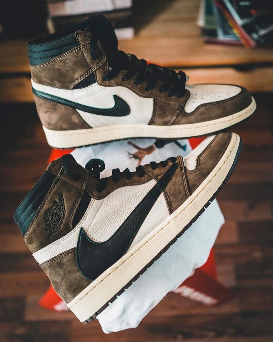 Travis Scott,AJ1,Air Jordan 1 Air Jordan 1 这双芝加哥配色的 Travis Scott x AJ1，你给打几分？