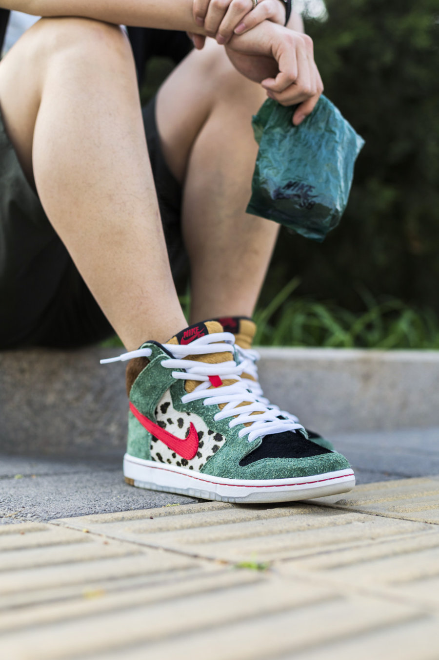 身价翻倍的「踩屎鞋」小编提前上脚!还是你没见过的特殊版本!