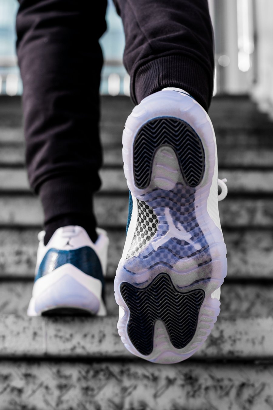 aj11,low,  早买不后悔!蓝蛇 air jordan 11 low 实物开箱   上脚!