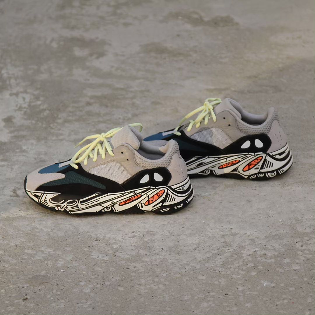 adidas,Yeezy 700  Yeezy 700 也能玩二次元！这辆「球鞋战车」了解一下！