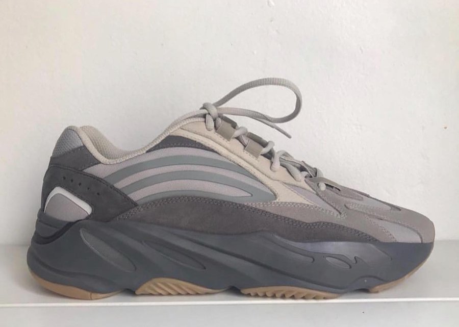 Yeezy 700 V2 “Cement”,Yeezy,ad  全新配色再度登场！Yeezy 700 V2 “Cement” 将于夏季发售！