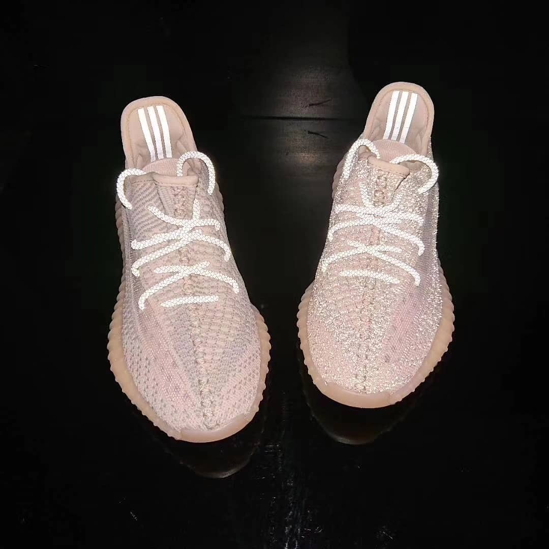 下一双亚洲限定！全新配色Yeezy 350 V2 “Synth” 实物曝光球鞋资讯