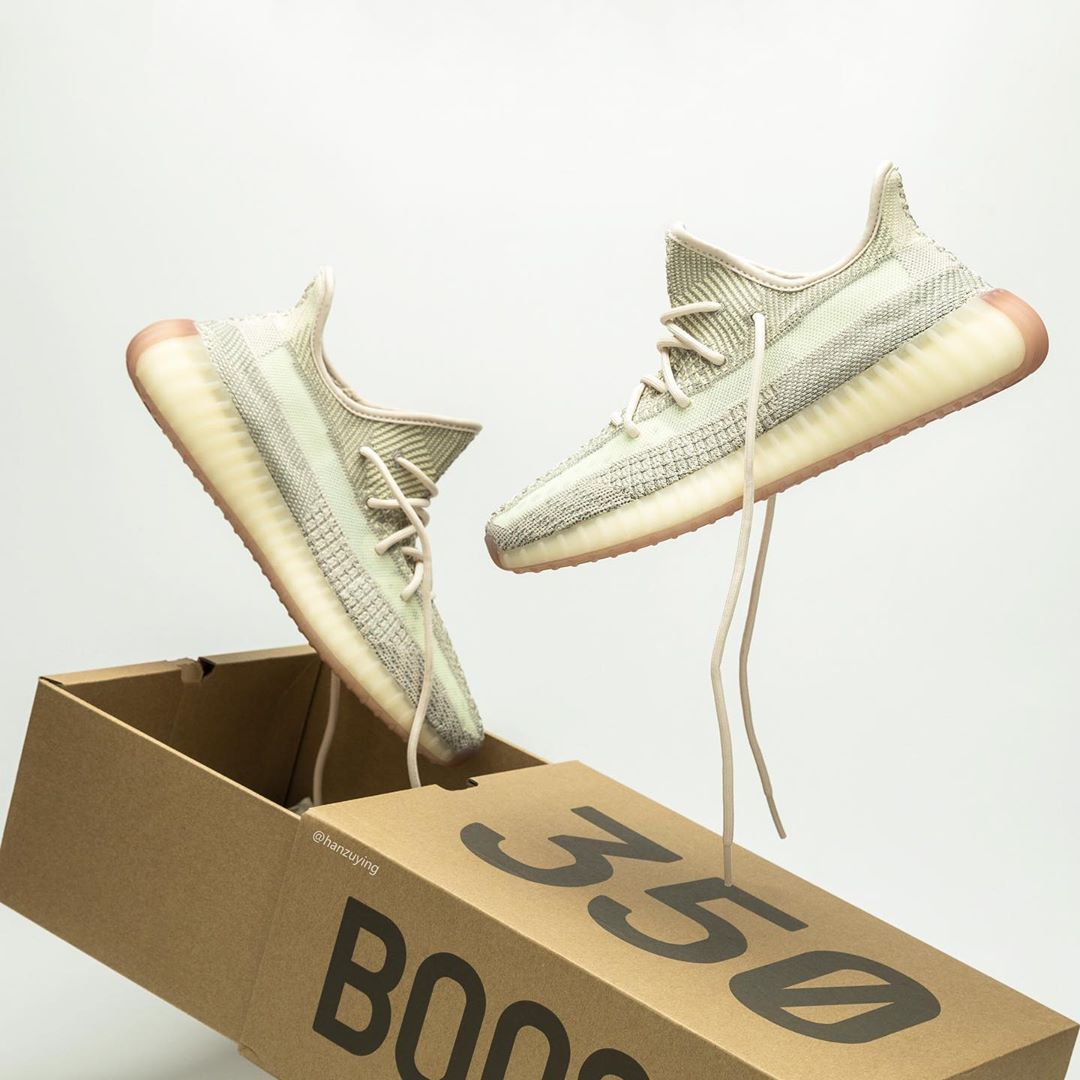 adidas,Yeezy,Yeezy Boost 350 V  最怪「满天星」来了！Yeezy 350 V2 ＂Citrin＂ 全反光效果香不香？