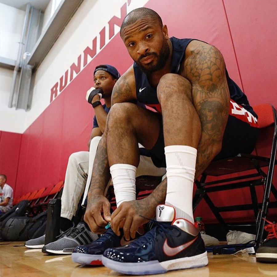 Nike,Zoom Kobe 4  吸睛效果不输反钩！塔克上脚 Zoom Kobe 4 美国队配色！