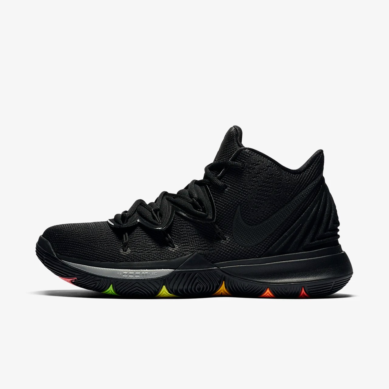 纯黑鞋身彩虹外底全新nikekyrie5现已发售