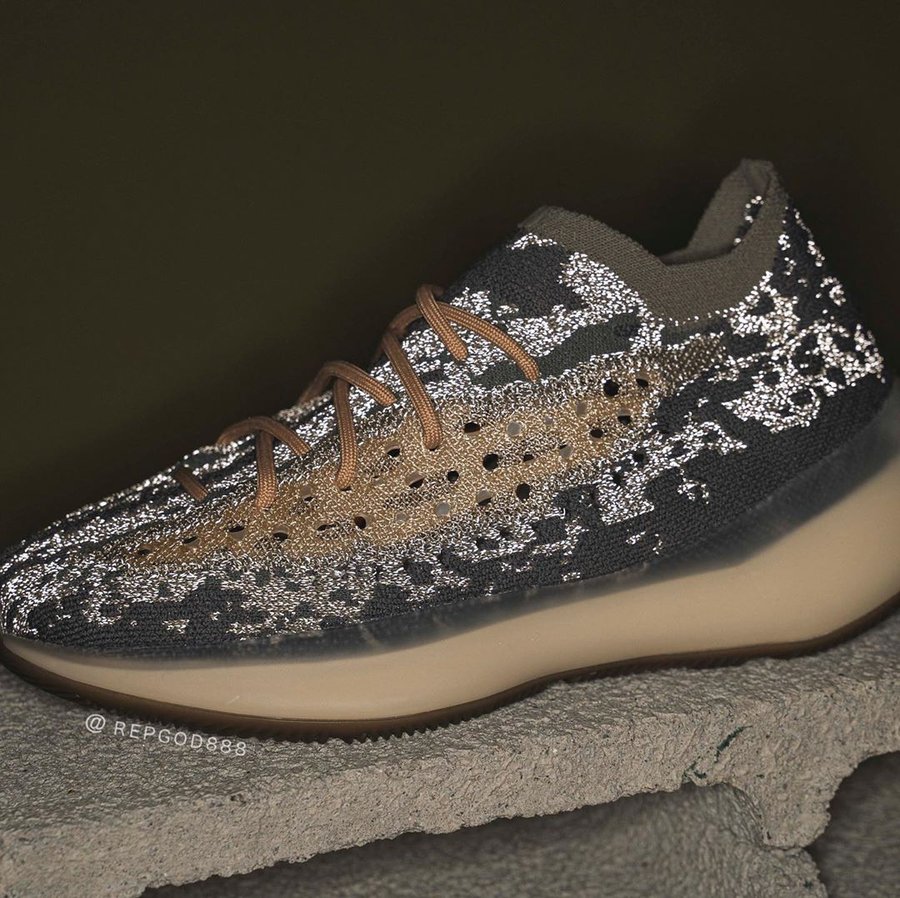 满天星 yeezy boost 380 首次曝光!你给打几分?