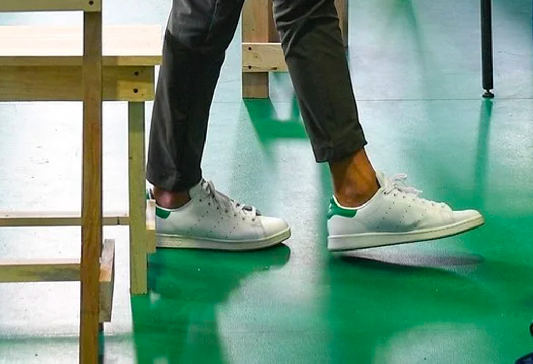 Stan Smith,adidas  奥巴马穿球鞋的照片这两天火了！他到底穿了什么鞋？