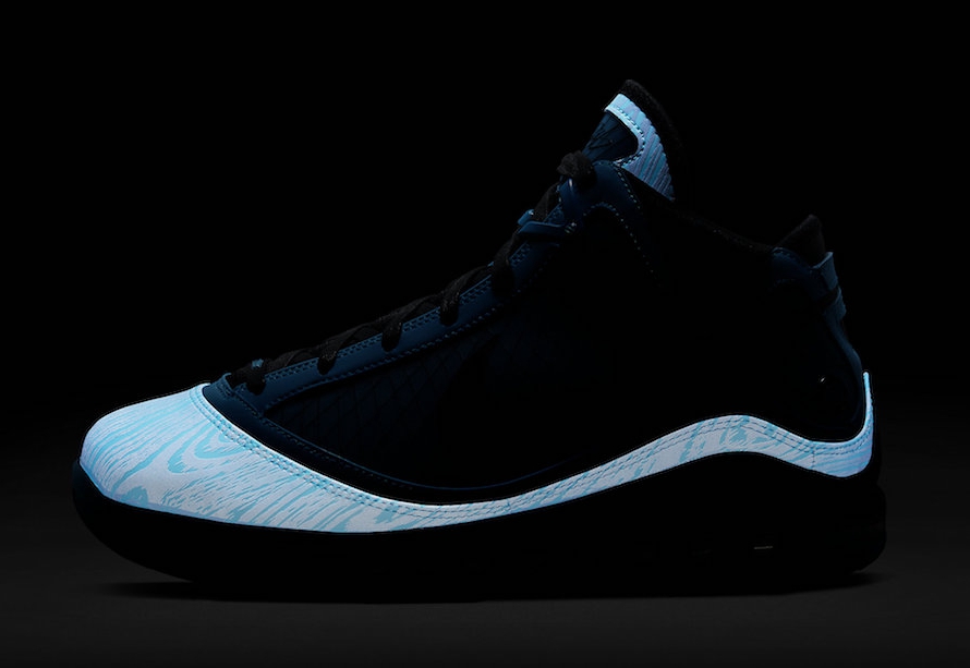 LeBron 7,LBJ7,Nike,发售,CU5646-4  反光效果太炫了！全明星 LeBron 7 下周发售！细节有变化！