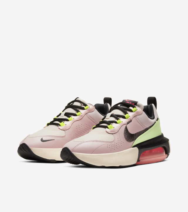 Air Max Verona,Nike,发售  冠希联名同款 Swoosh 装扮！Air Max Verona 明早发售！