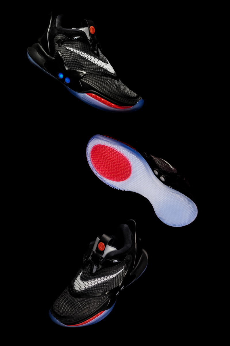 Nike,Adapt BB 2.0,自动系带  本月发售价最高的 Nike 球鞋周六登场！别嫌贵，还不一定能抢到！
