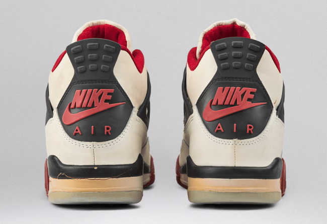 Air Jordan 4,AJ4,发售,Fire red  元年 Nike Air 后跟！传言白红 Air Jordan 4 年底复刻回归！
