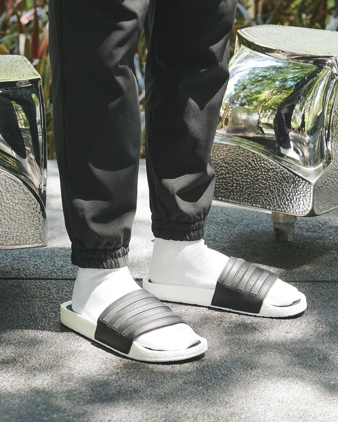 adidas,slide,发售  新增马毛蛇纹！adidas Boost 拖鞋奢华升级！
