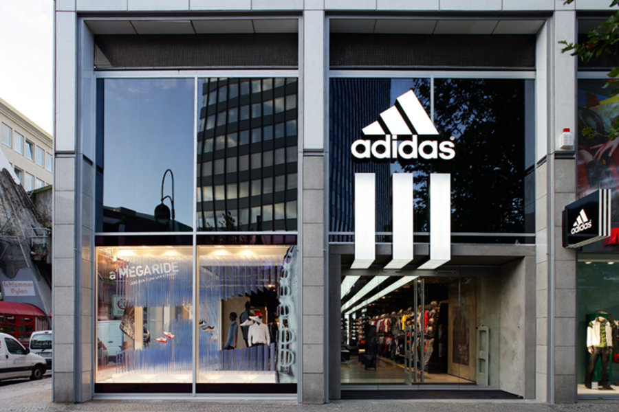 adidas,贷款  疫情冲击太大！adidas 寻求帮助！贷款 €30 亿欧元！