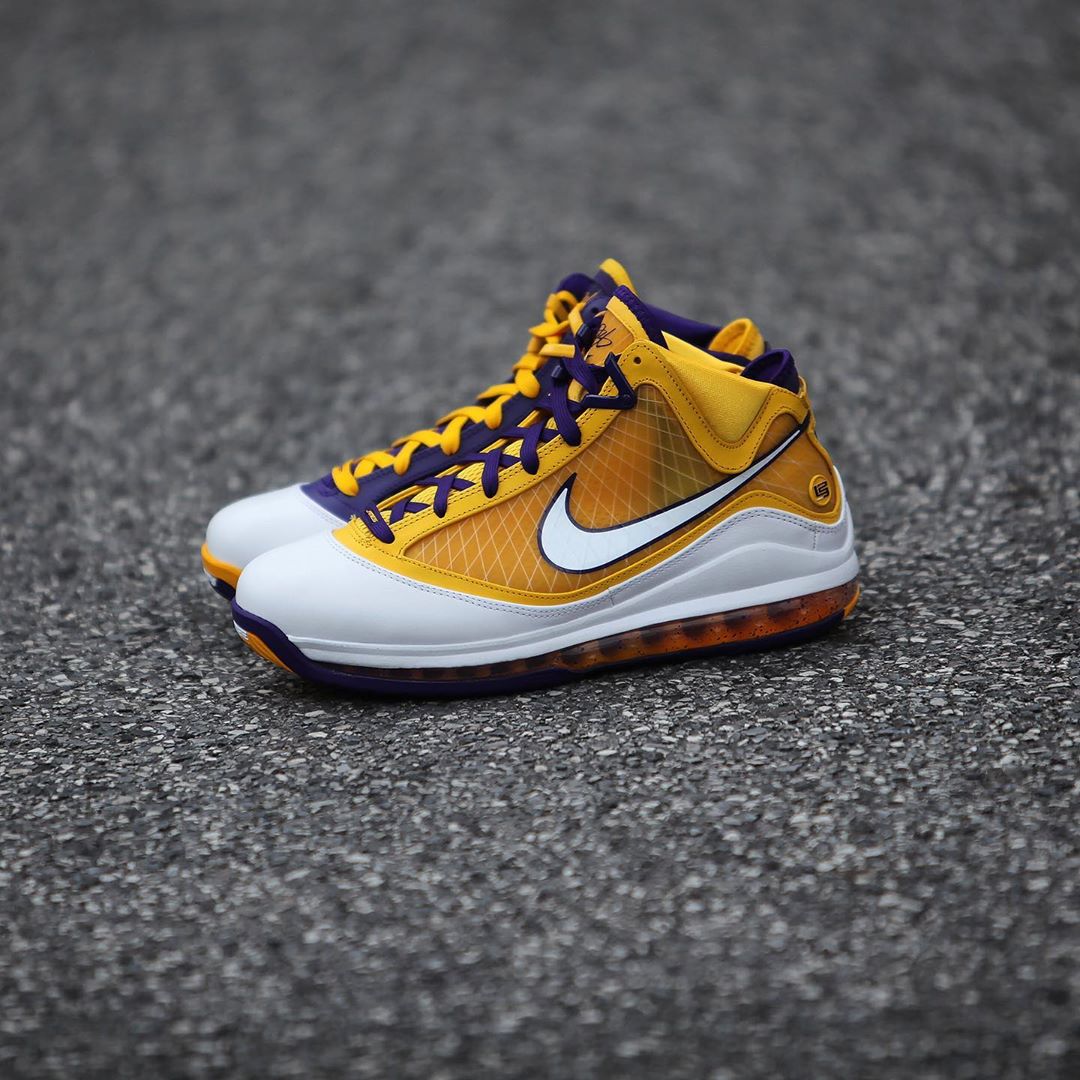 pe规格的湖人lebron7明早发售定好闹铃记得抢