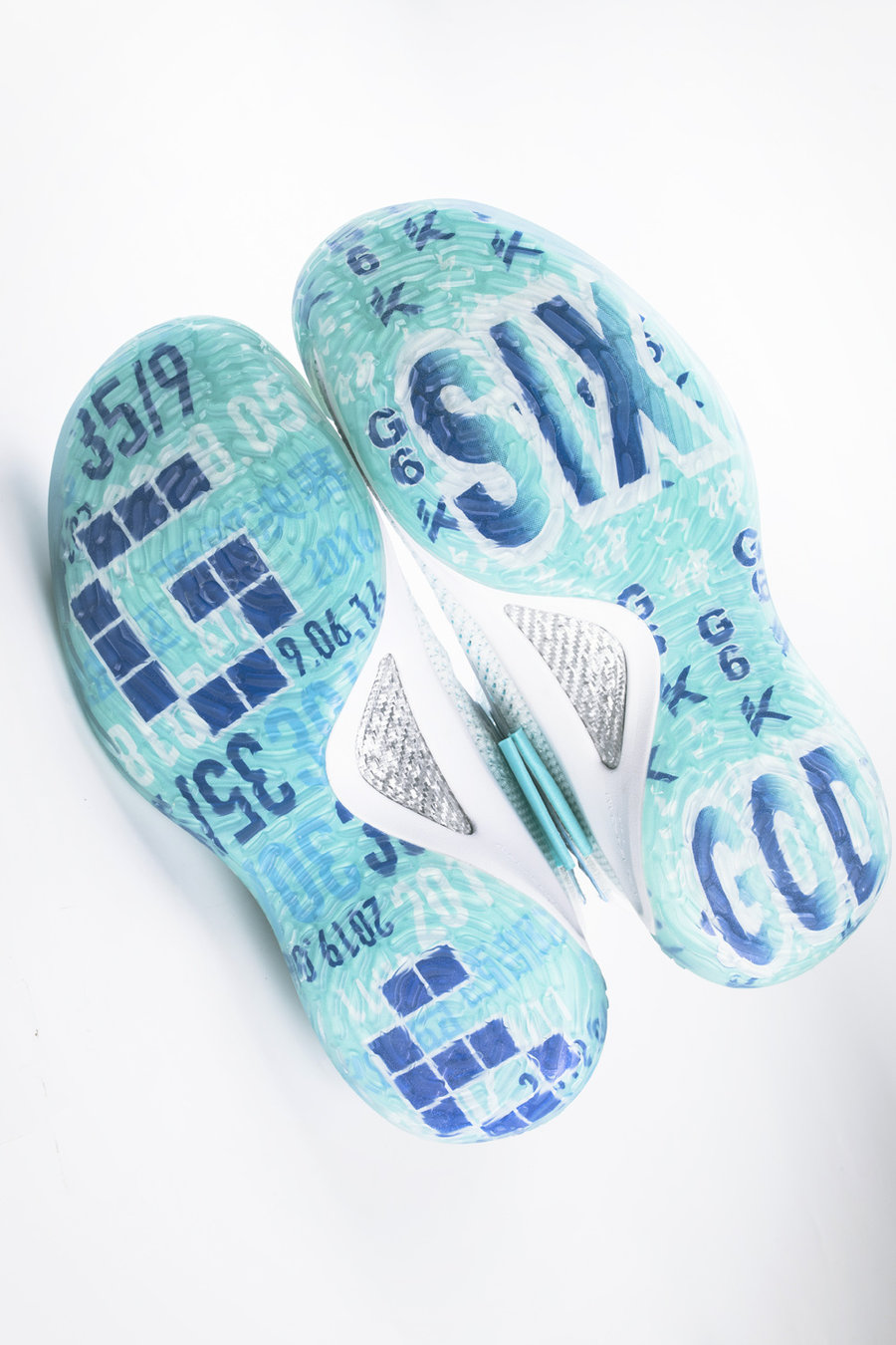 今夏球鞋圈最大惊喜,可能就是这双「六神联名」了吧!