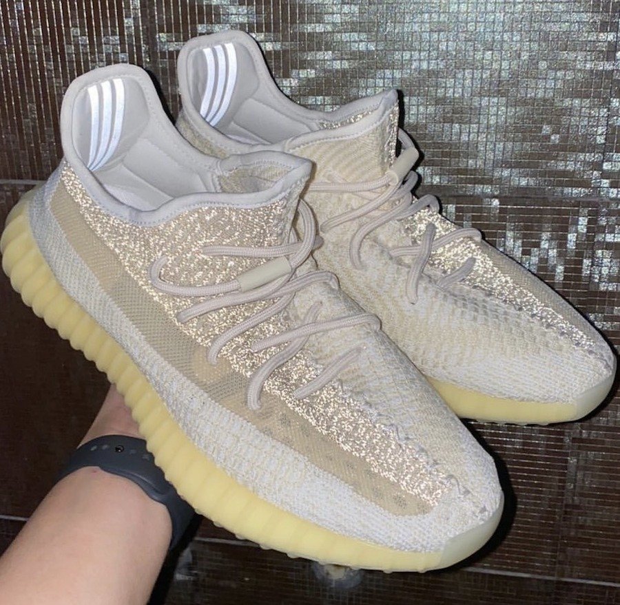 yeezy 350 V2,abez,发售  你没见过的满天星！「新氧化天使」Yeezy 350 V2 有惊喜！