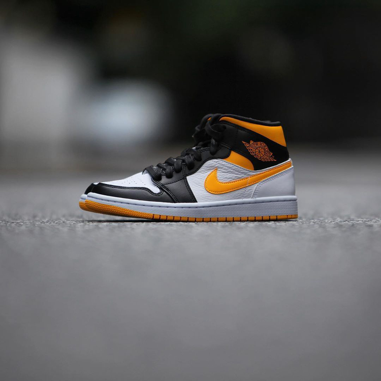 Air Jordan,AJ1  黑脚趾设计！全新配色 Air Jordan 1 Mid 实物曝光！