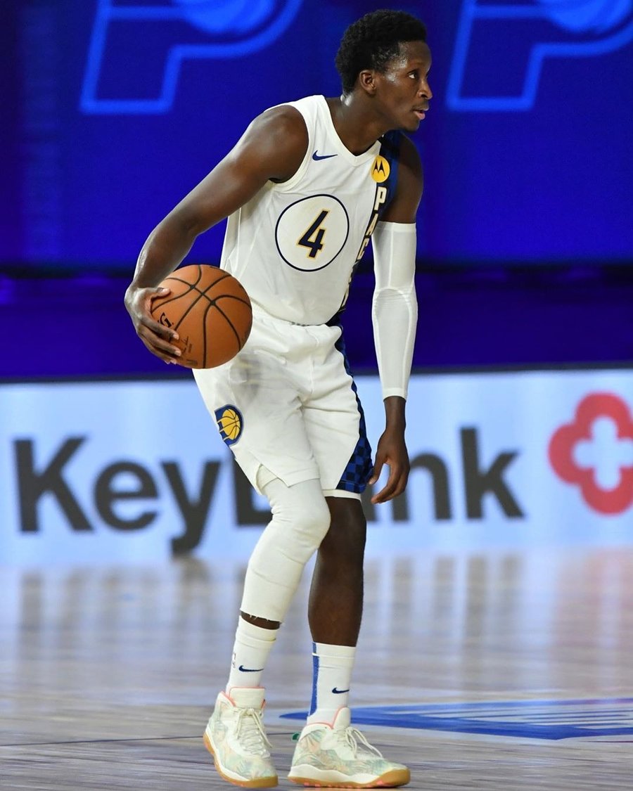 詹姆斯上脚sacaixnikenba复赛开启大家都穿了什么鞋