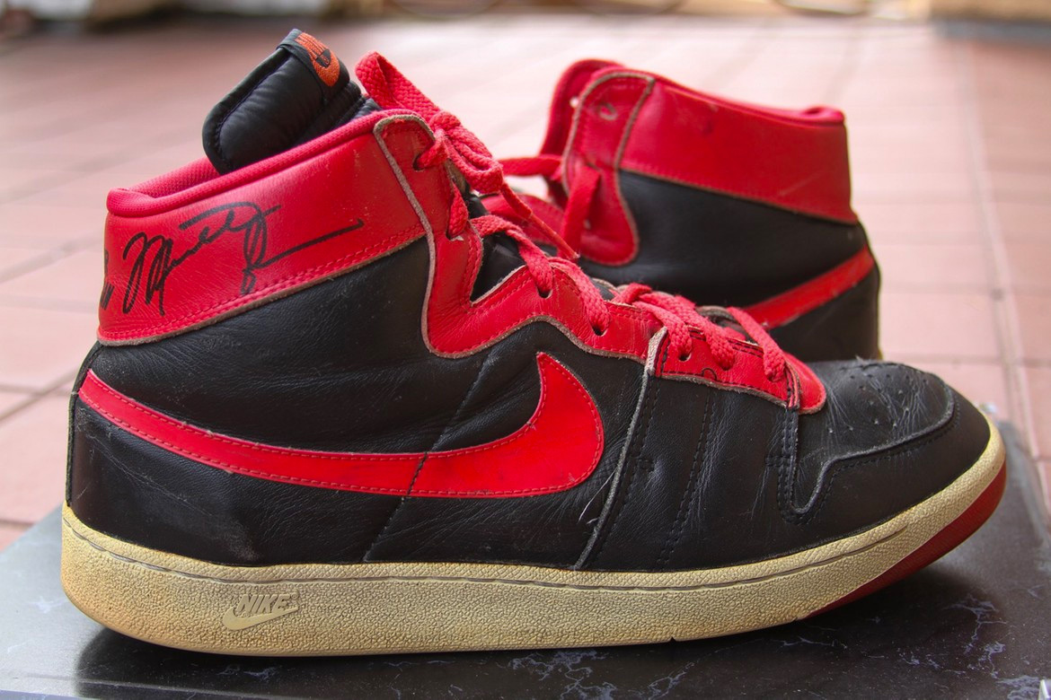 Air Ship,Nike,Banned,禁穿  这才是真正的「黑红禁穿」！MJ 的话题战靴终于要来了！
