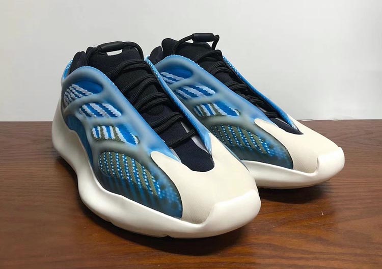 adidas,Yeezy,700 V3,Azareth  极光配色 Yeezy 700 V3 全新实物曝光！传闻本月发售！