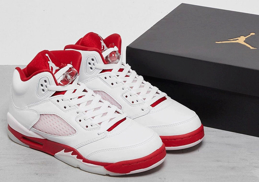 Air Jordan 5 GS,440892-106,发售  新情人节 Air Jordan 5 GS 曝光！预计 10 月发售！