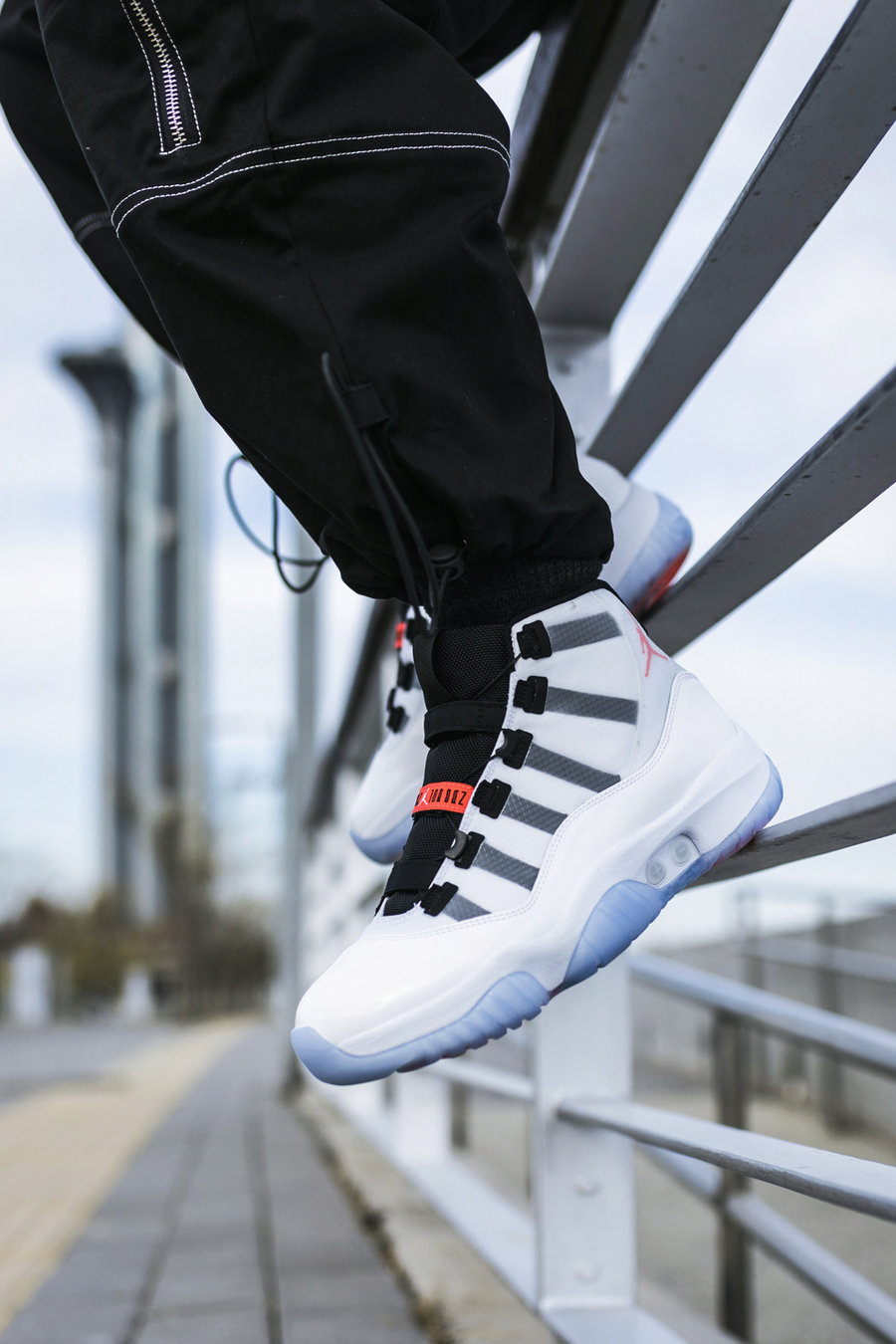 aj11,air jordan 11,发售 最快上脚!史上第一双自动系带 aj!