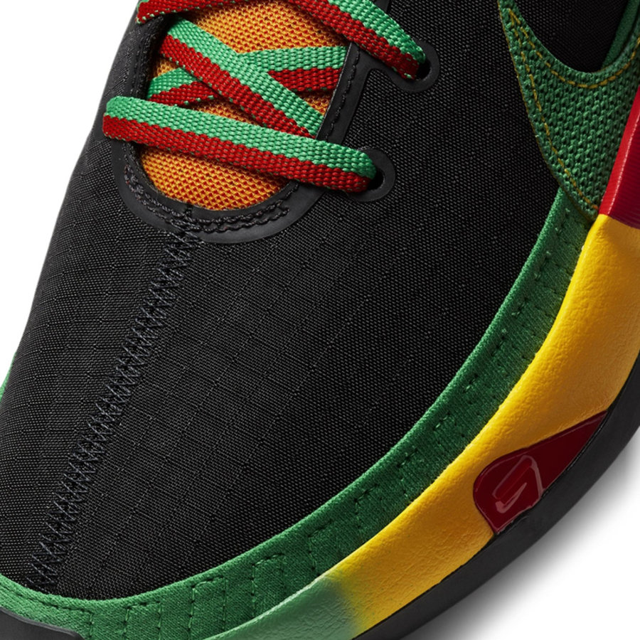 Nike,KD13  KD13 新品曝光！你觉得是圣诞主题，还是牙买加配色？