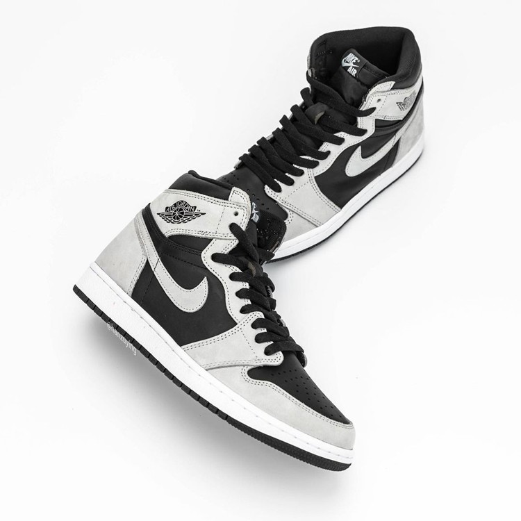 Air Jordan 1 High OG,Shadow 2.  「Shadow 2.0」AJ1 实物曝光！上脚真香了！