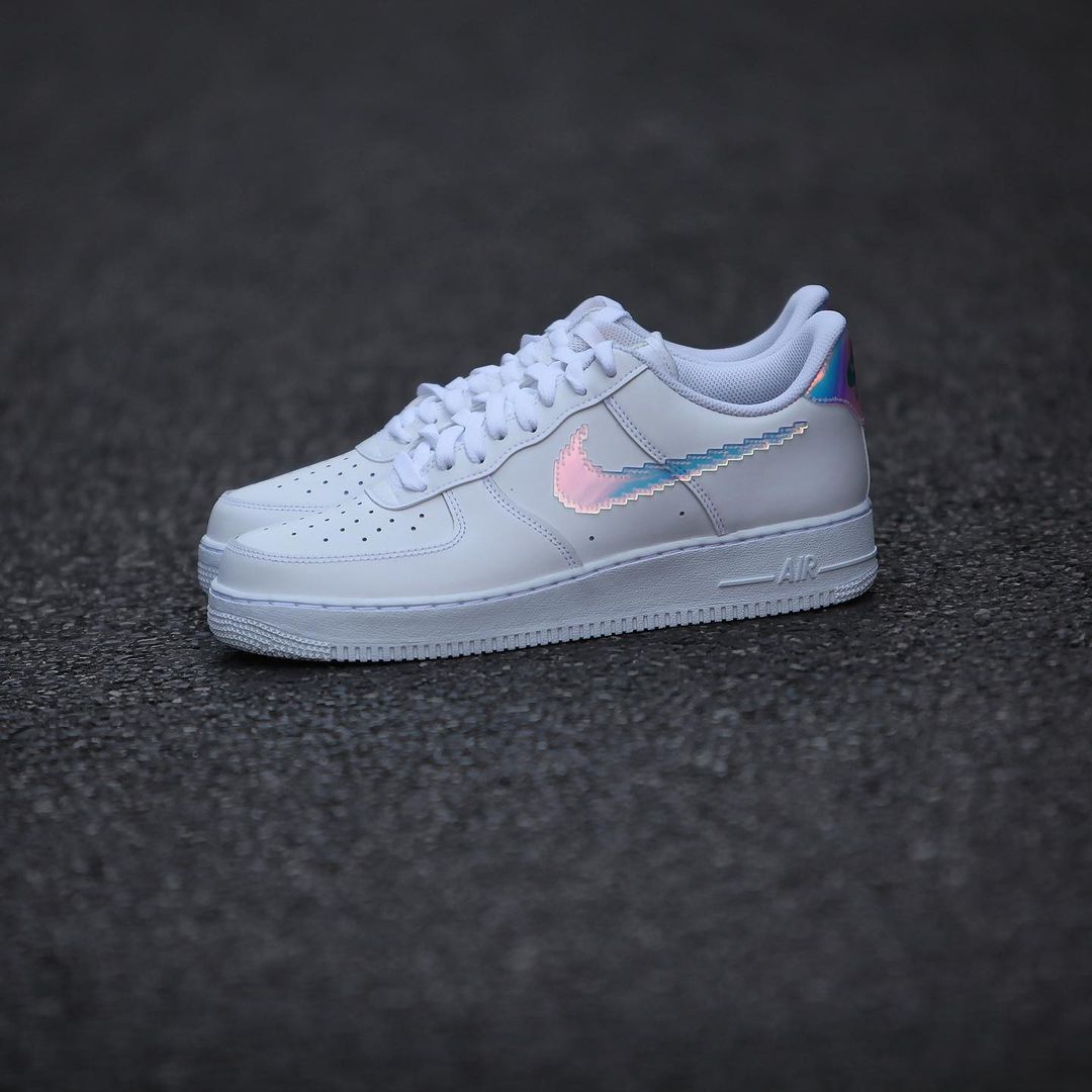 Nike,Air Force 1 Low,CW1577-10  多彩镭射点缀！Nike Air Force 1 Low 新配色实物图释出！