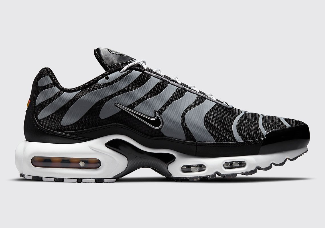 Nike,Air Max Plus,DM2466-001  Shadow 影子既视感！全新配色  Air Max Plus 官图曝光！